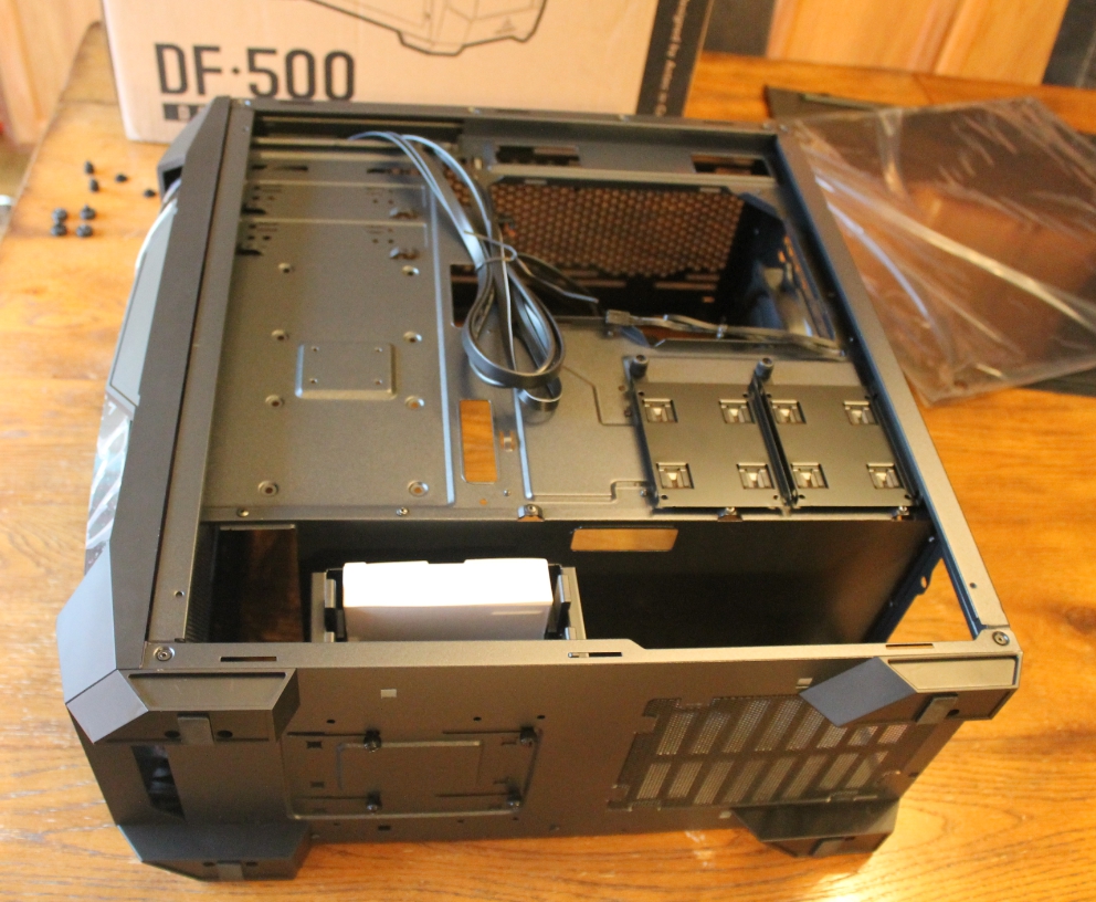 Antec DF500 back side view case open. 